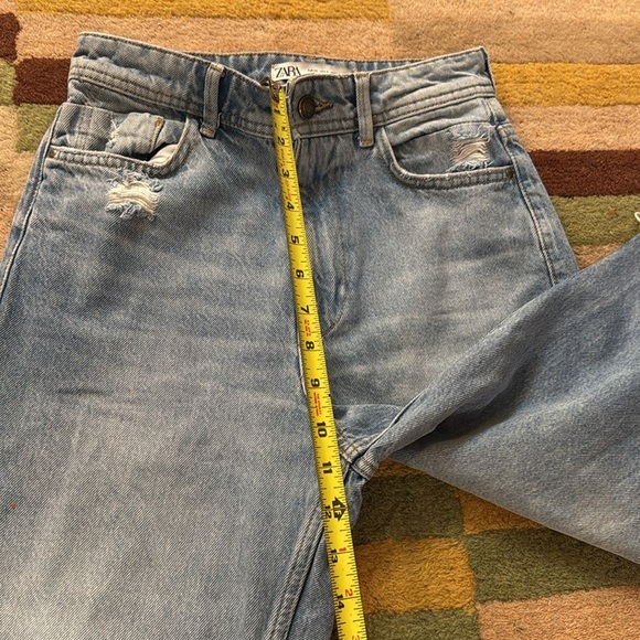 Vintage Y2K Zara Blue Washed Distressed Relaxed Jeans
Size 4 - Picture 7 of 13